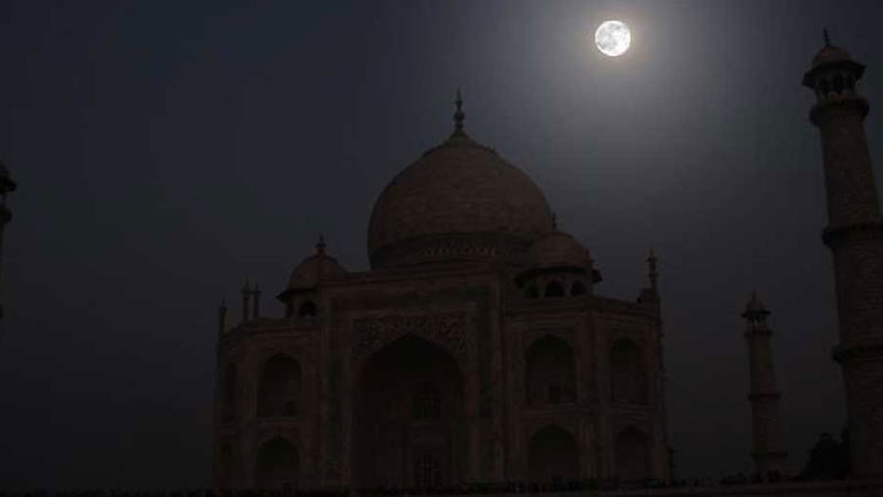 Taj Mahal Moon Light Tour