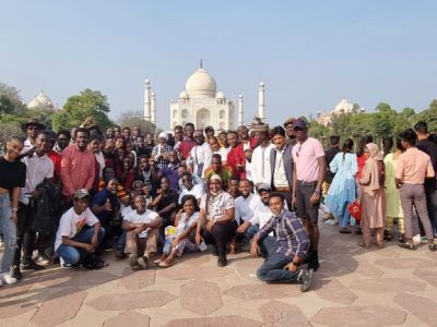 Private Taj Mahal Sunrise Tour from with Local Tour Guide